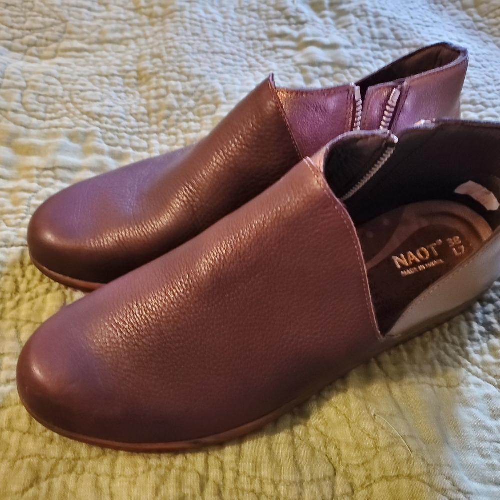 Naot Brown Leather Ankle Boots